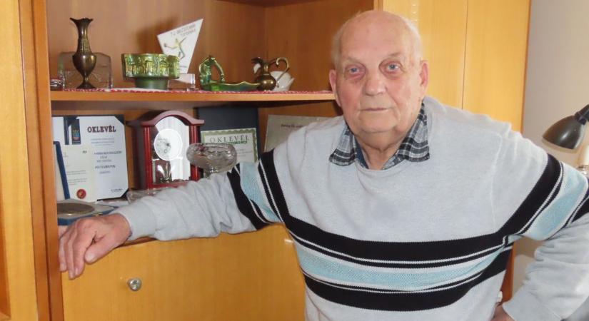 Isten éltesse Csorna legendás testnevelőjét, díszpolgárát, Lipovits Károly 90 éves