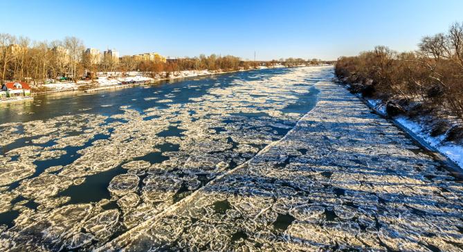 Hajózási zárlat lépett életbe a Tiszán
