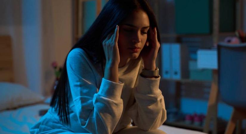 Állandóan felébredsz éjszaka? 5 étel és ital, ami rossz alvást és szorongást okoz