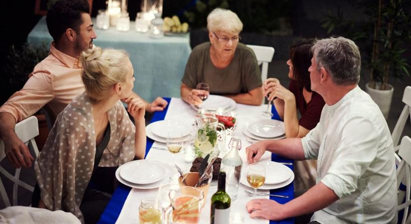 Csendőrpertu 2.0 – Jogos lehet az igény, hogy én letegezzek egy fiatalt, de engem magázzanak?