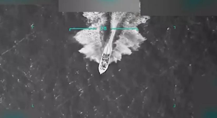 Polgári felfestésű repülőgépről bombázhatott egy csempészhajót az amerikai hadsereg, ez pedig több jogi kérdést is felvet