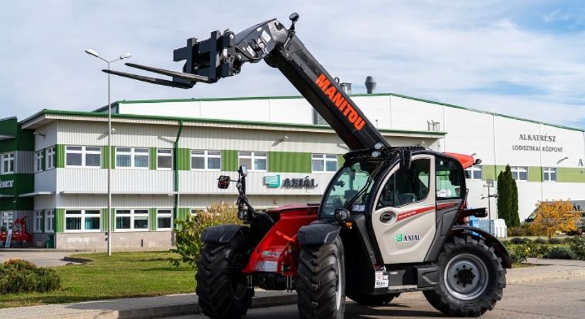 Íme a gép, ami 2,5 tonnát 6 méter magasra emel és elektromos