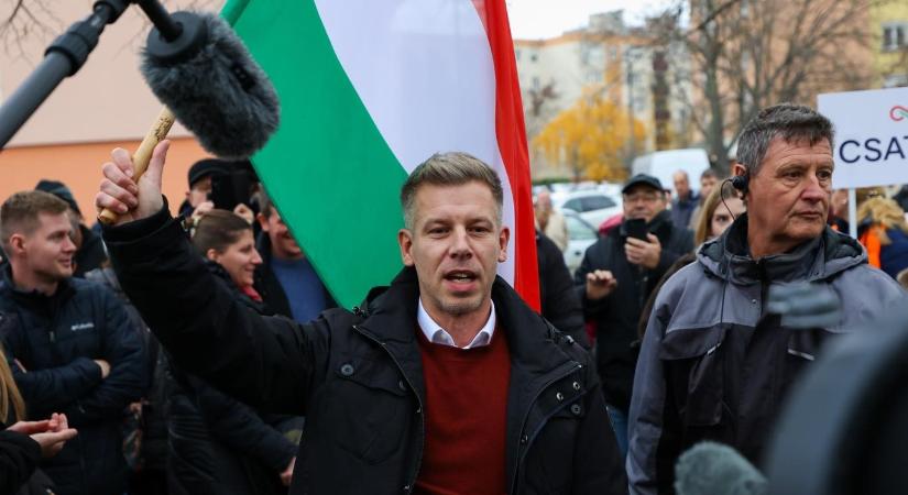 Magyar Péter reagált Fico Beneš-dekrétumokkal kapcsolatos szavaira és elnézést kért a felvidéki magyaroktól Orbán Viktor gyávasága miatt