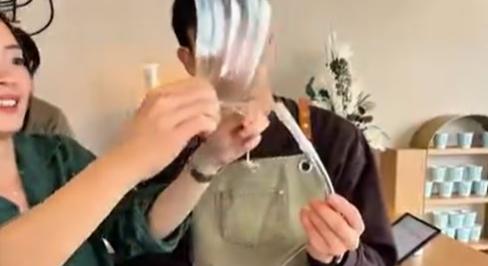 Kávé cukorléggömbbel – A nap videója