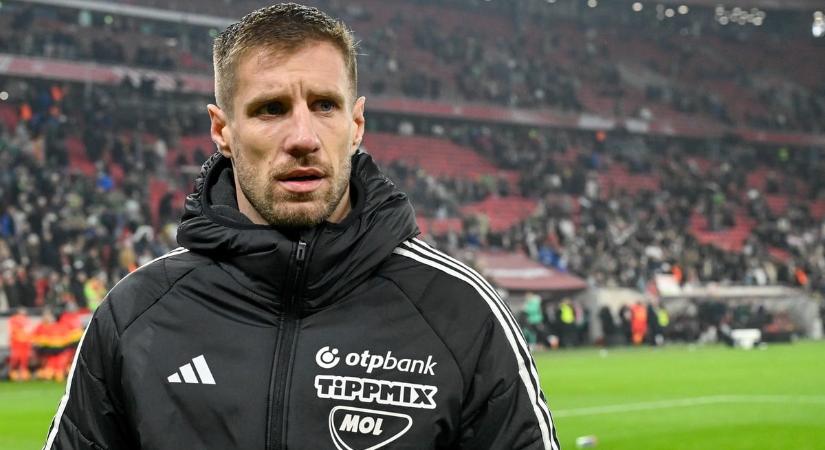 Varga Barnabás botrányos meccsen lépett pályára, kizúgott a kupából az AEK