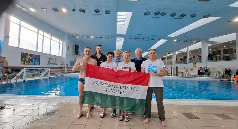 Emlékezetes évük volt a szentesi szenior úszóknak