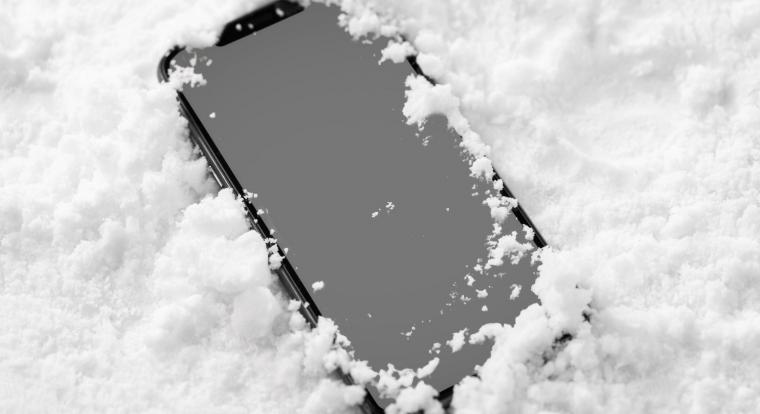 Így vigyázzunk telefonjainkra a hideg időben