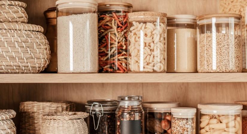 4 egyszerű trükk, amivel végleg távol tarthatjuk a kártevőket a kamrától