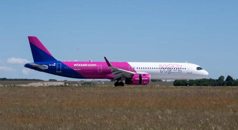 Egy szem csokis kekszet kaptak a Wizz Air római járatának utasai, akiket 14 óra alatt buszoztattak Belgrádból Budapestre