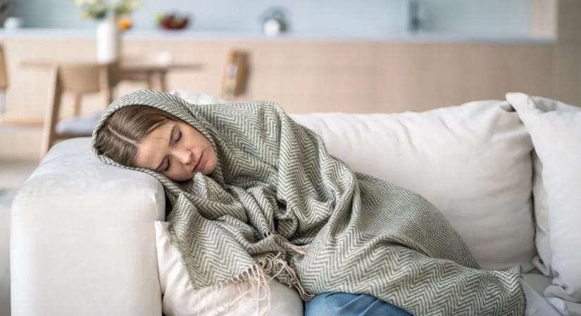 Hiába alszol eleget, mégis kimerült vagy? Meglepő ok állhat a háttérben