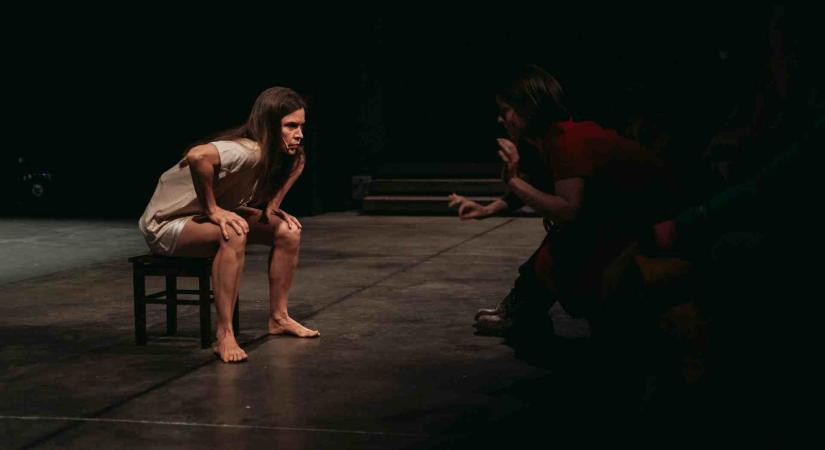 ÉN, A KUTYA Kárpáti Péter: Rühes kutya / Trafó