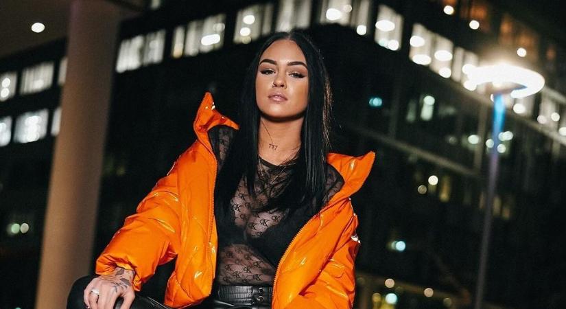 Forró fotó: A dubaji tengerparton mutatja meg formás alakját Lil G