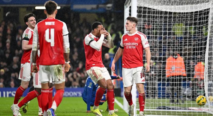 Az Arsenal idegenben szerzett egygólos előnyt a Chelsea ellen az angol Ligakupában