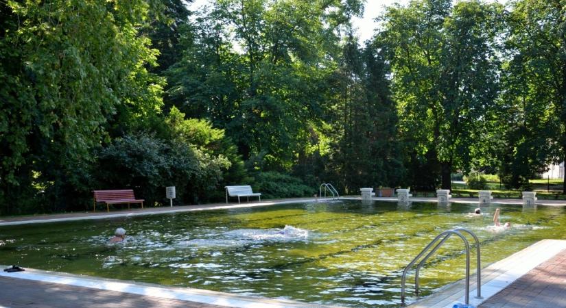 Ezeket a betegségeket segíthet megelőzni a rendszeres úszás