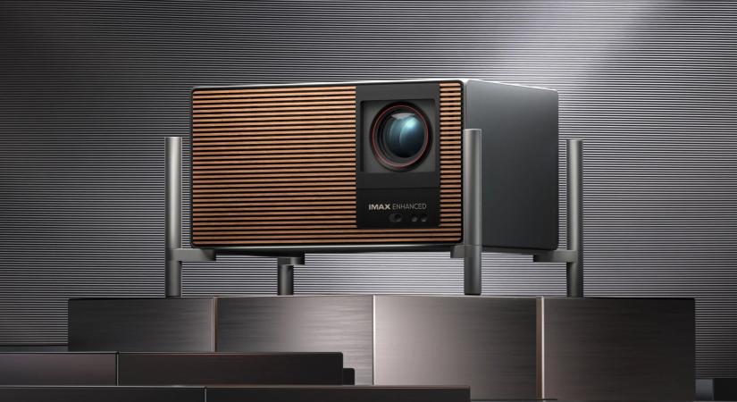 Professzionális projektort villantott a CES-en az Xgimi