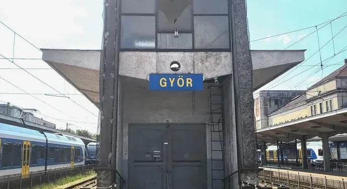 Síntörés miatt 10 km/órás sebességkorlátozást vezettek be a győri vasútvonalon