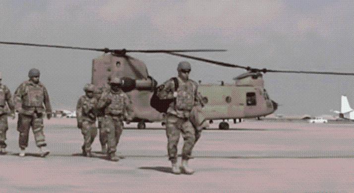 Amerika és Nagy Britannia megkezdte a részleges evakuálást– Irán körül robbanásig feszült a helyzet