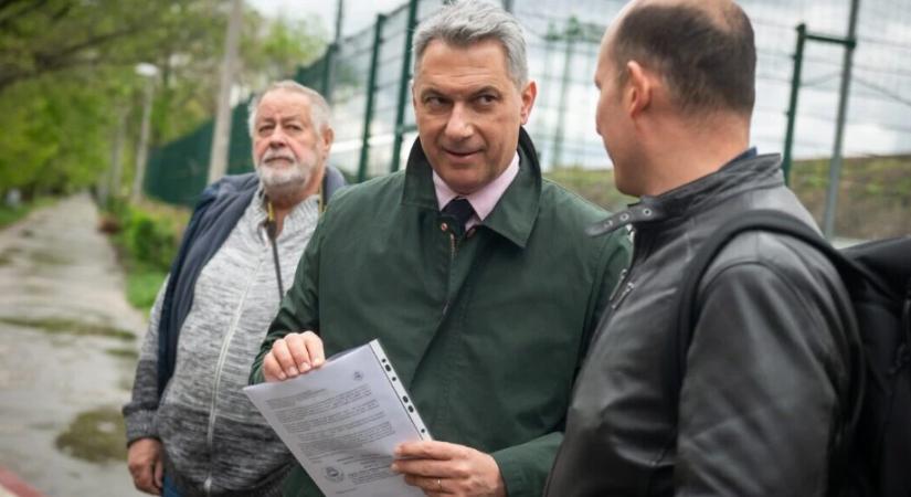 Meghátrált Lázár minisztériuma – ez következhet a tüntető fuvarozók ügyében