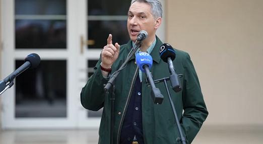 Börtönök földjeit vitte el Lázár János alapítványa