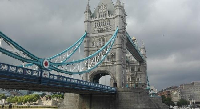 Meghátrált a brit kormány a digitális személyi igazolvánnyal kapcsolatban