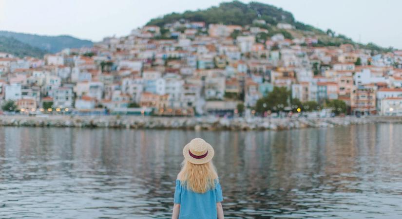 Ingyen lakhatás a görög szigeten – önkénteskedj macskákkal Syroson