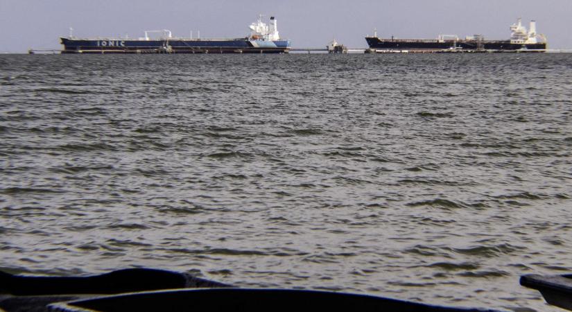 Megkezdte a venezuelai olaj értékesítését az Egyesült Államok