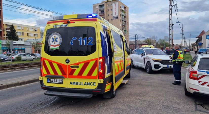 Halálra gázolt egy gyalogost egy idős sofőr az Üllői úton, a reptéren fogták el a 77 éves férfit