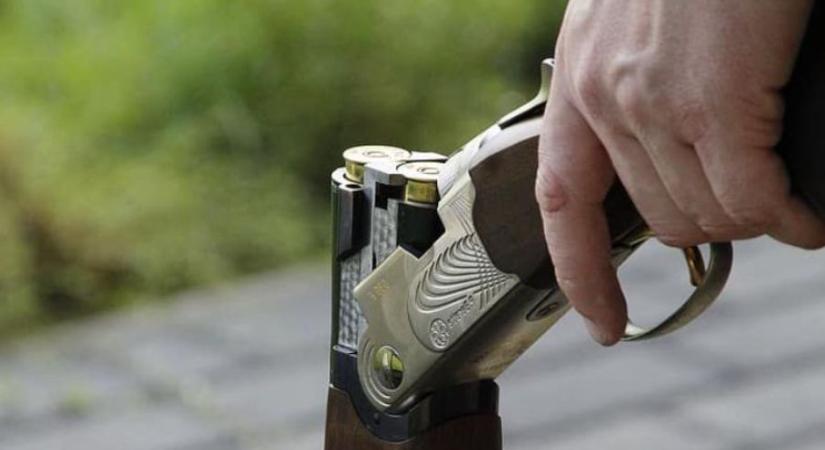 Borsodi vadászbaleset: combon lőtt egy túzárót