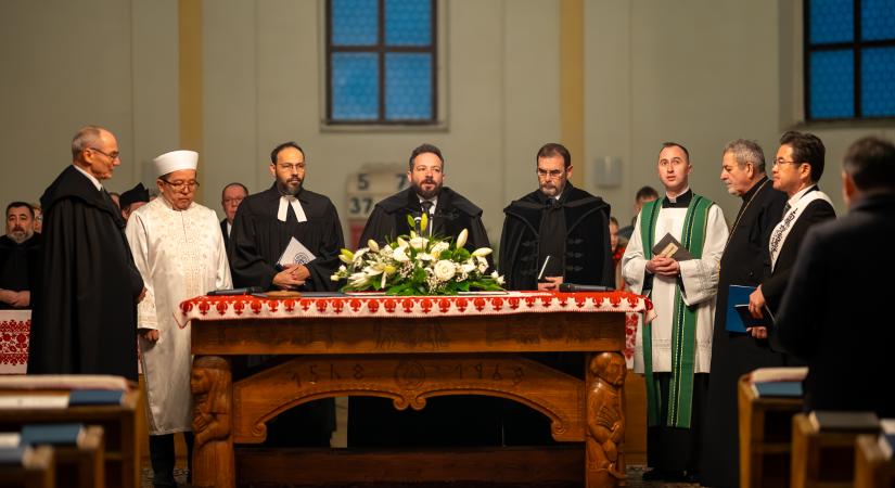 Vallásszabadság napja: Nicușor Dan is üzent a kolozsvári megemlékezőknek