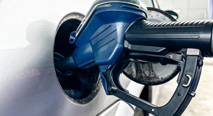 Újabb, most már érezhető áremelés jön a kutakon