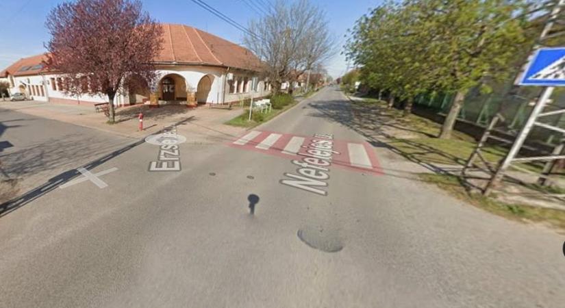 Elgázoltak egy kisgyermeket Gyömrőn, az iskola előtti zebrán