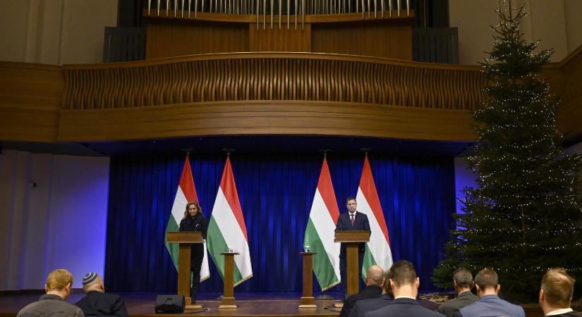 Jöhetnek a kínos kérdések a Fideszről és a Szőlő utcáról – Kormányinfó percről percre