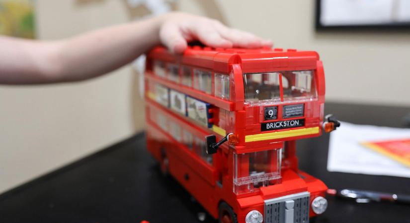 A LEGO mint ajándék tuti befutó – felnőtteknek is!