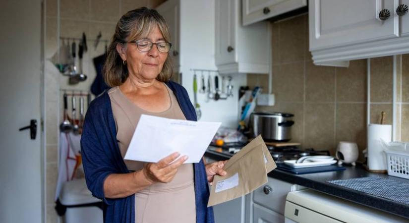 Fontos közleményt adott ki a posta a nyugdíjak kézbesítésével kapcsolatban: erről minden érintettnek tudnia kell