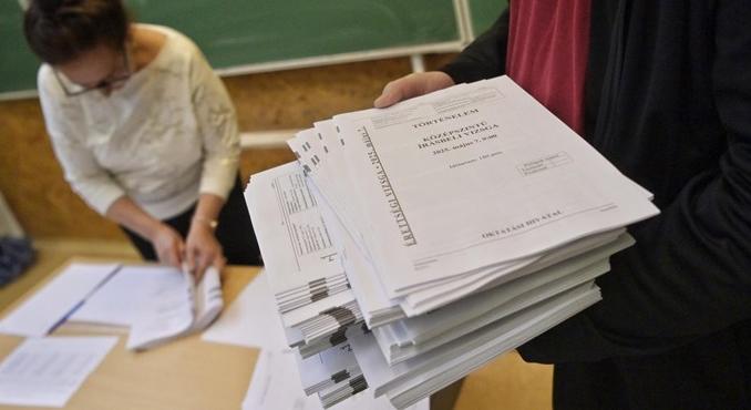 Kiszámíthatóbb történelemérettségit kérnek a tanárok – nyílt levélben fordultak az Oktatási Hivatalhoz