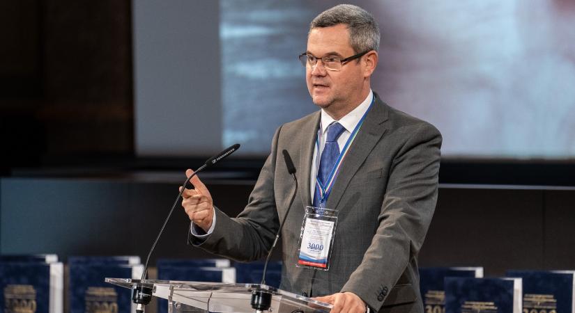 Takács Péter: Nem omlanak össze a kórházak