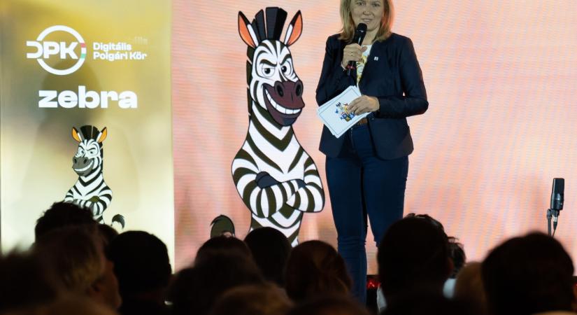 A fideszes képviselőjelölt osztotta az állami tűzifát Borsodban