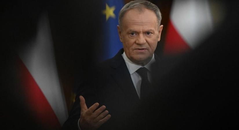 Lengyelország hivatalosan bejelentette: bár még nem tud semmit, bíróság elé viheti Magyarországot