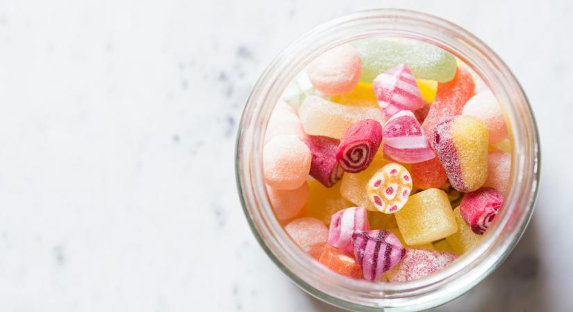 Szakértő figyelmeztet: Veszélyes lehet a nassolás, demenciát is okozhat