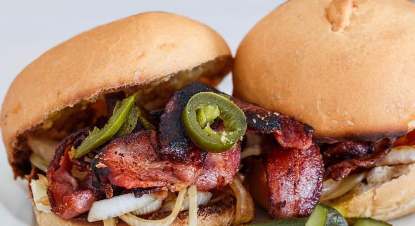 Erdélybe indul a magyar burger