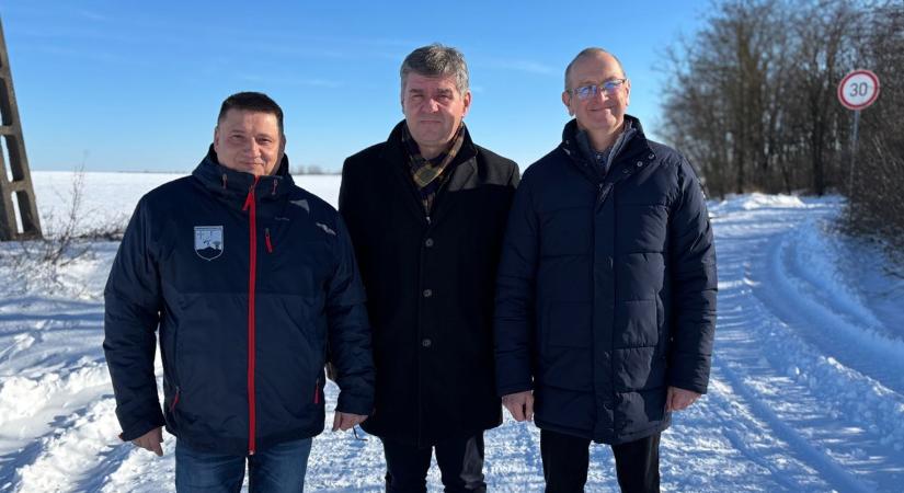 Hamarosan új mezőgazdasági út köti össze az egymás mellett lévő településeket!