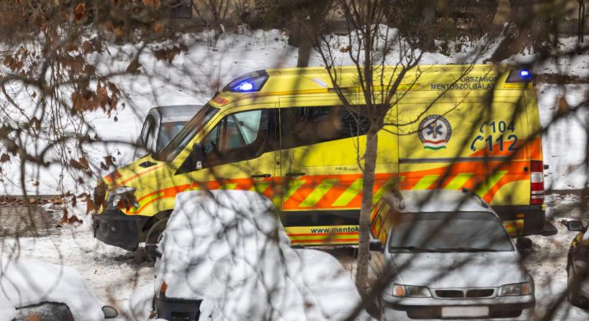 Percek alatt vált rémálommá a játék: mentőhelikopter rohant kisgyermekhez