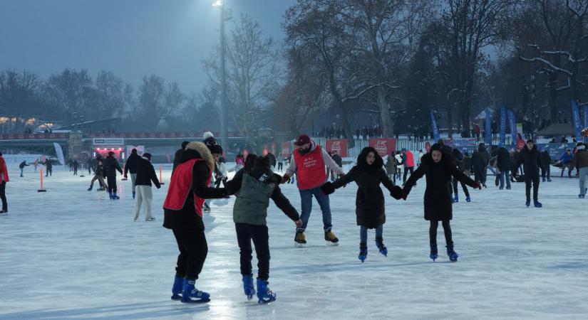 Ahol a jégpálya és a gyerekkori álmok találkoznak: több mint 300 mosoly a Városligetben