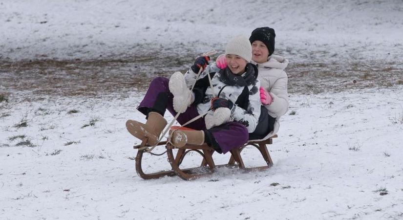 Szánkózókat büntethetnek a rendőrök – itt vannak a részletek