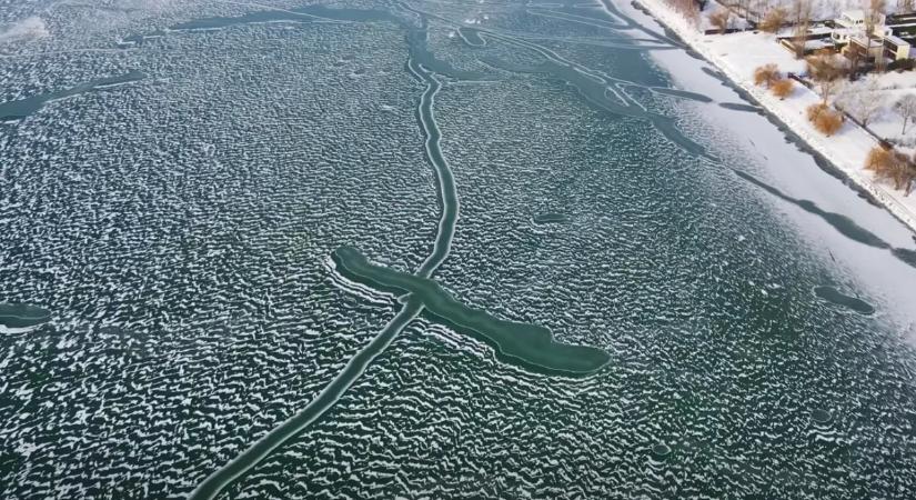 Balatont videóztak le a Balatonban