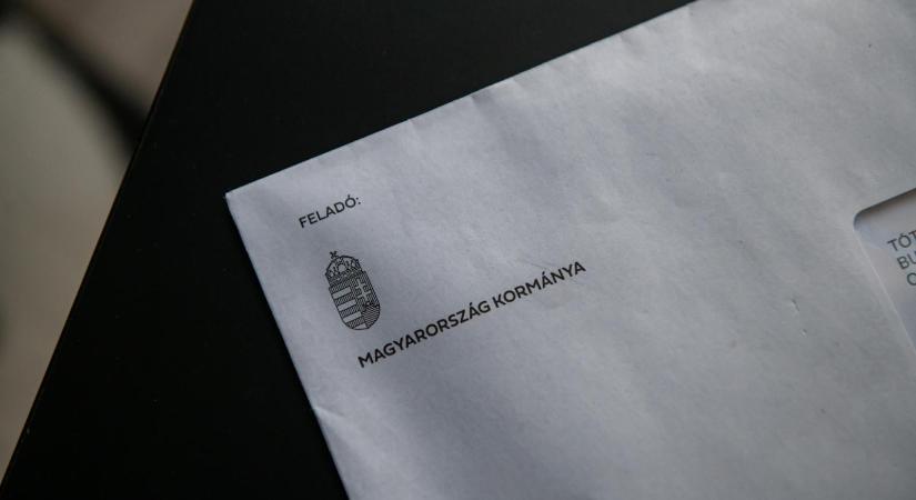 Négyszázmilliónál is többe került az állítólagos tiszás adóemelésről szóló nemzeti konzultációs ívek gyártása