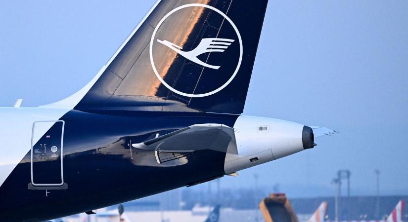 Jön az ingyenes internet a magyarok egyik kedvenc légitársaságánál: háborús technikát használnak, úgy hasít majd, hogy mindenki streamel majd