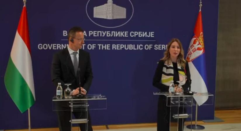 Szijjártó Péter: Tető alatt a Mol-NIS megállapodás