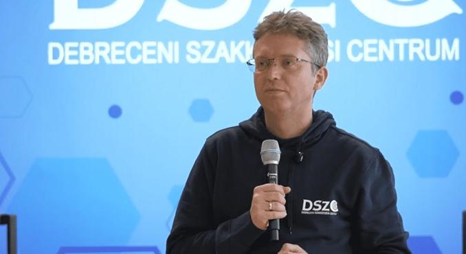 Megkérdezték Hankót, mit lehetne tenni a diákok mentális egészsége érdekében: járjanak színházba