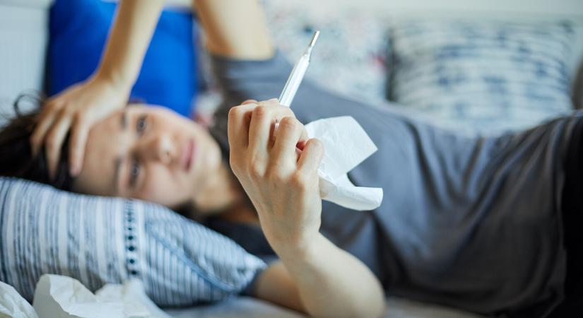 Egy tünetre figyelmeztetnek az orvosok a szuperinfluenzával kapcsolatban